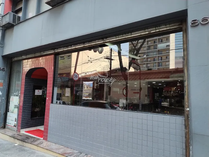 Fachada — Restaurante Asia House