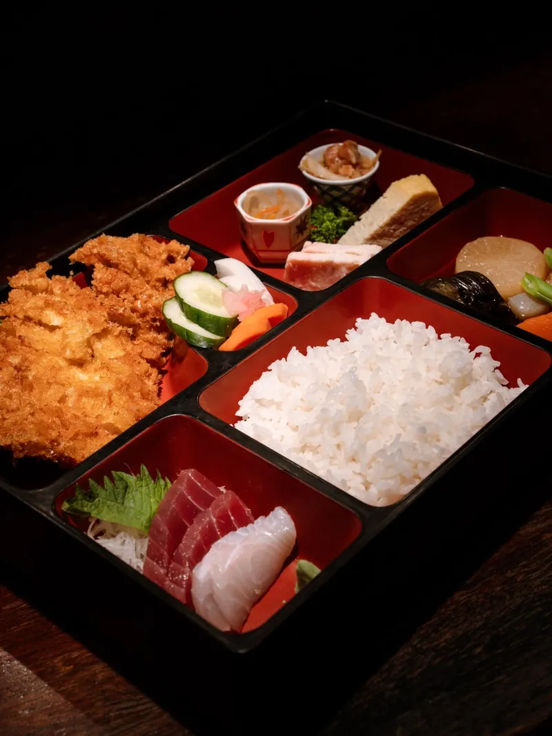 Restaurantes japoneses e sushi na Liberdade