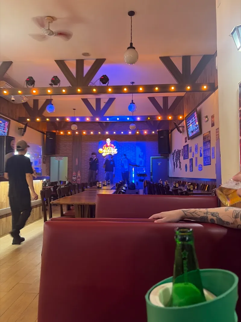 Palco do karaokê — Melts Gastrobar