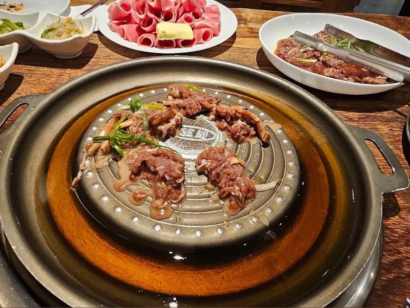 Fachada do Restaurante Portal da Coreia na Rua da Glória