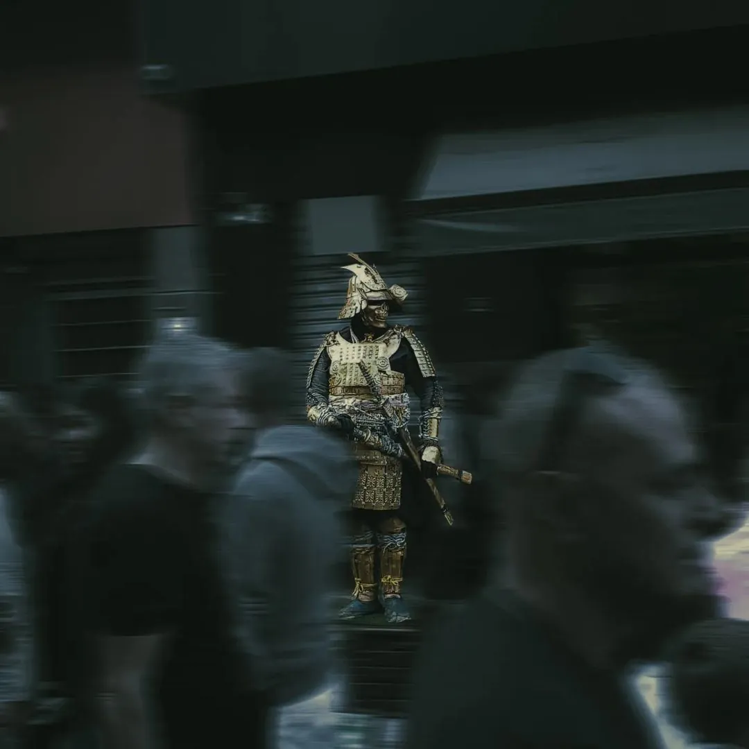 O Samurai do Guia Samurai no bairro da Liberdade